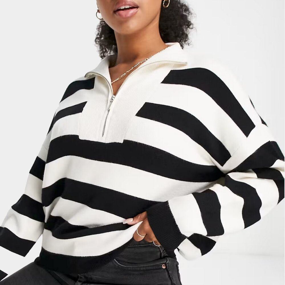 Stradivarius Striped Knit Half Zip Sweater in Black and White